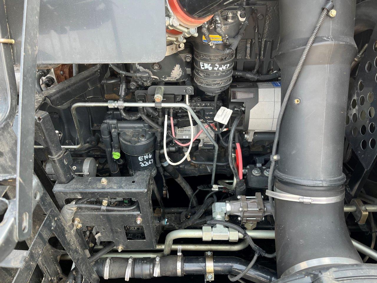 2017 New Holland CR8.90 Combine