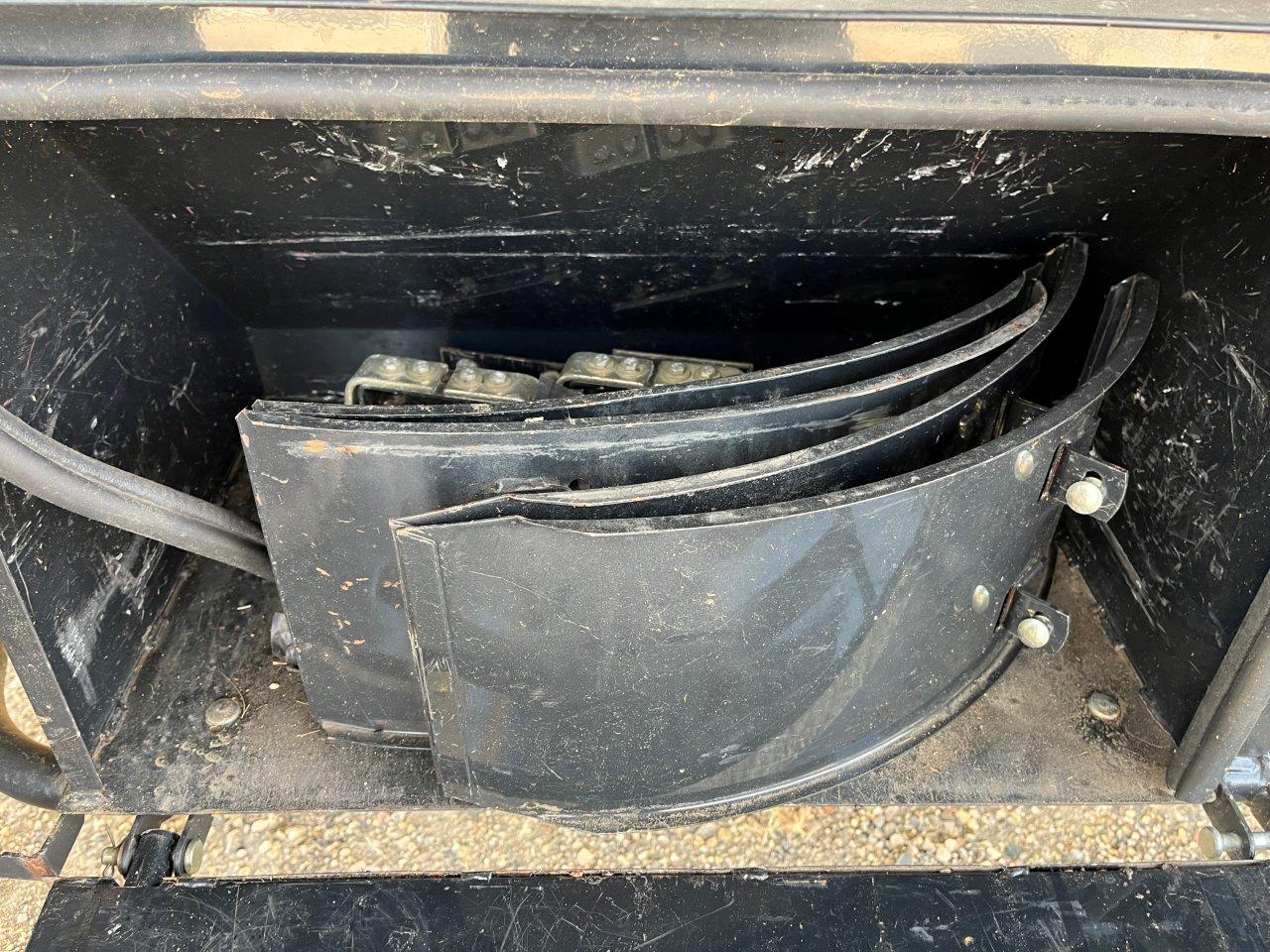 2017 New Holland CR8.90 Combine