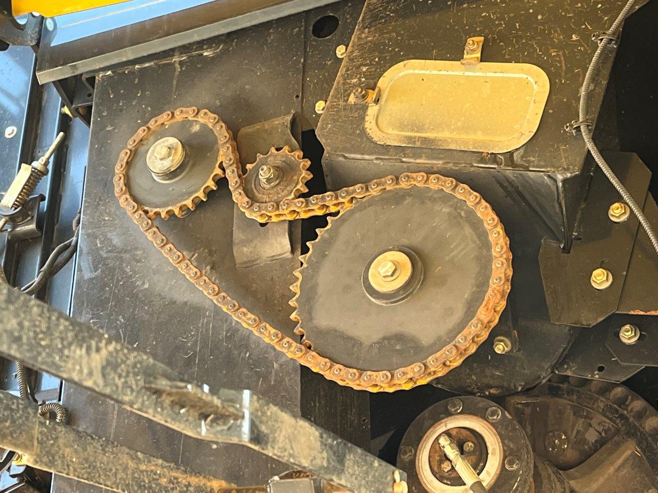 2015 New Holland CR9.90 Combine