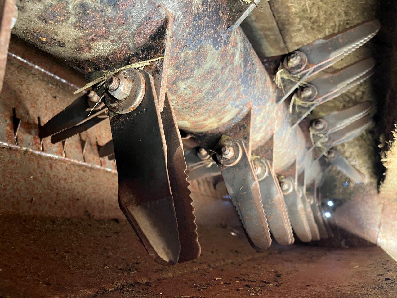 2015 New Holland CR9.90 Combine