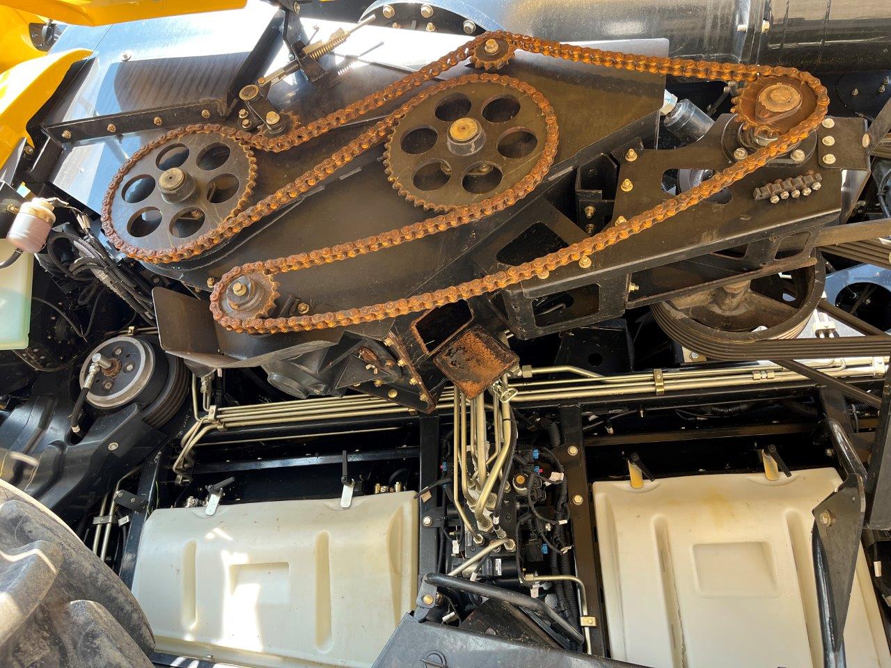 2015 New Holland CR9.90 Combine