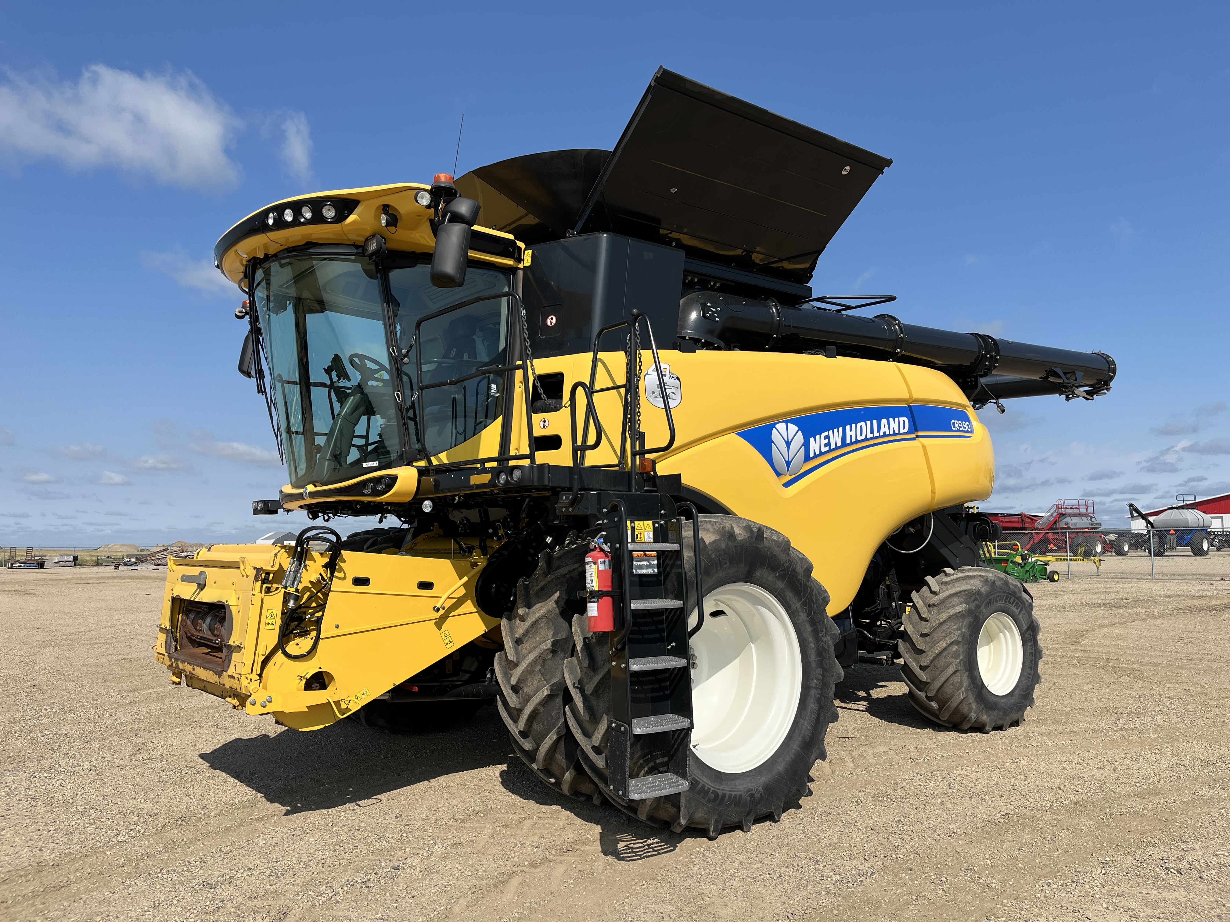 2015 New Holland CR9.90 Combine