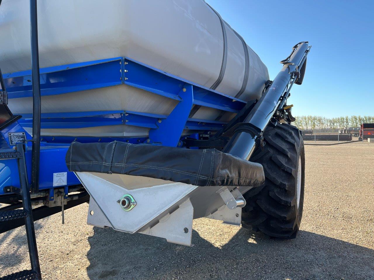 2015 New Holland P1060 Air Tank/Cart