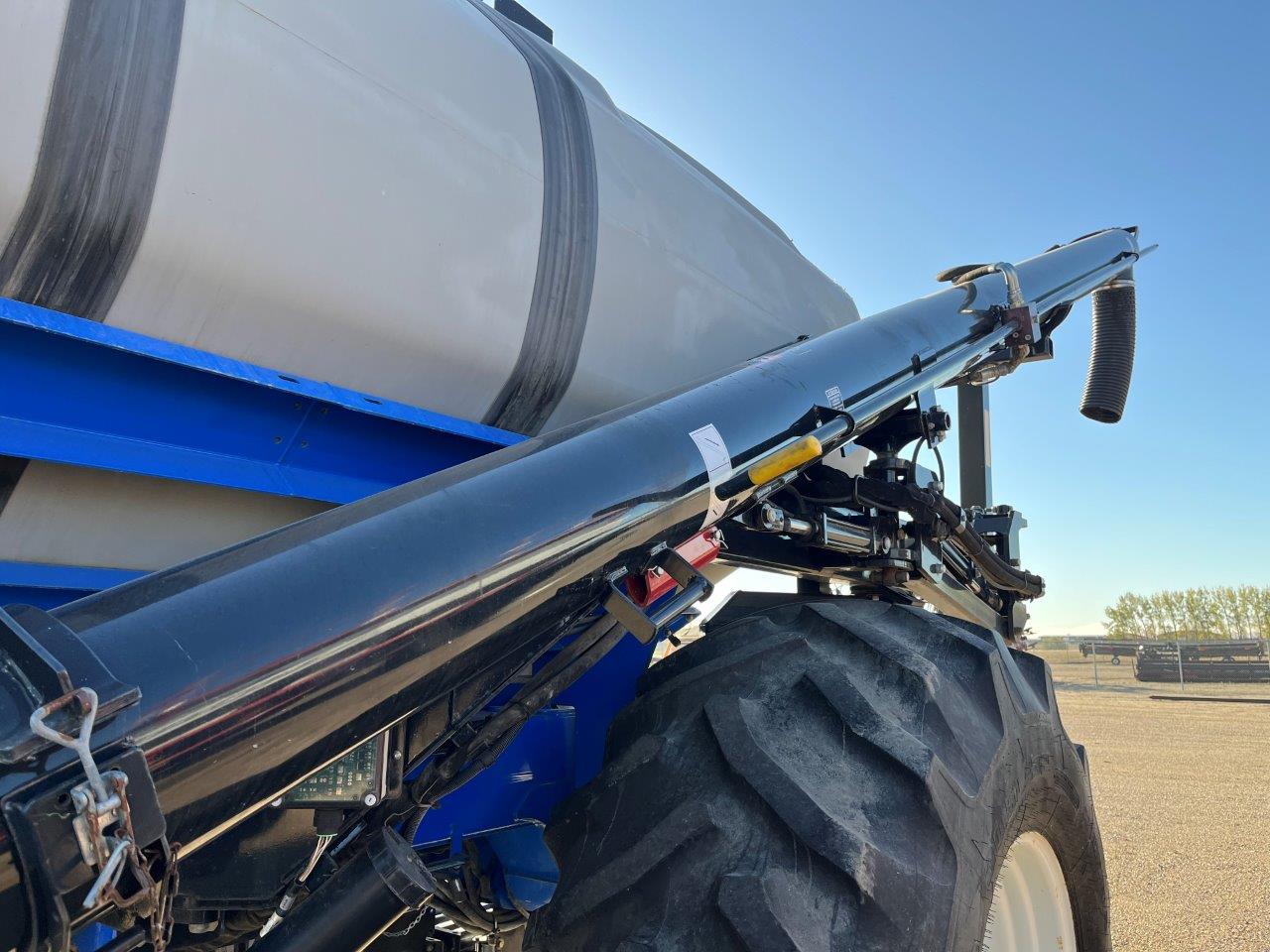 2015 New Holland P1060 Air Tank/Cart