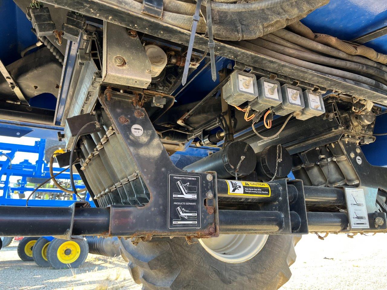 2015 New Holland P1060 Air Tank/Cart