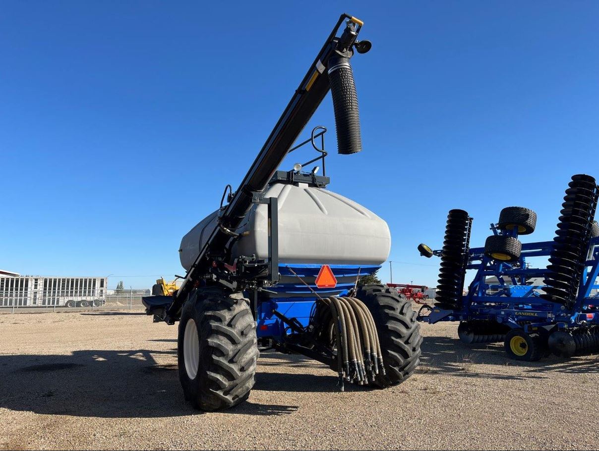 2015 New Holland P1060 Air Tank/Cart
