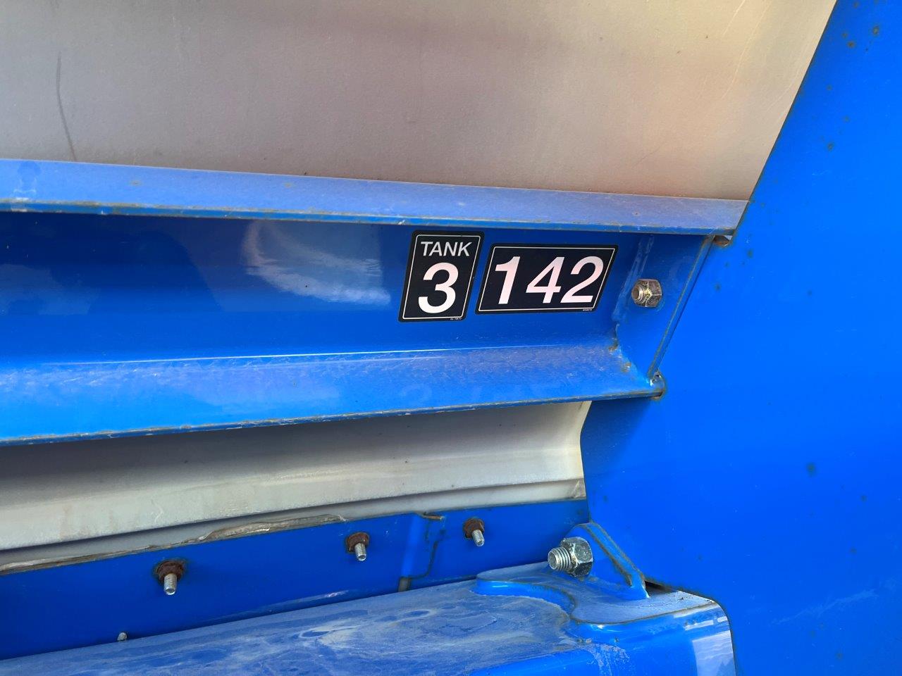 2015 New Holland P1060 Air Tank/Cart