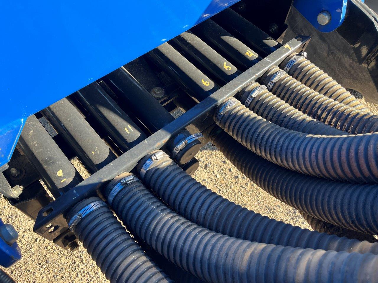 2015 New Holland P1060 Air Tank/Cart