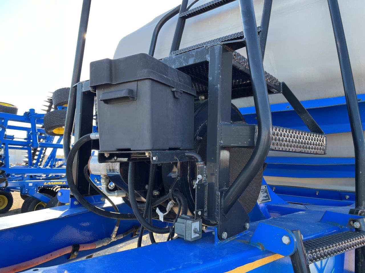 2015 New Holland P1060 Air Tank/Cart