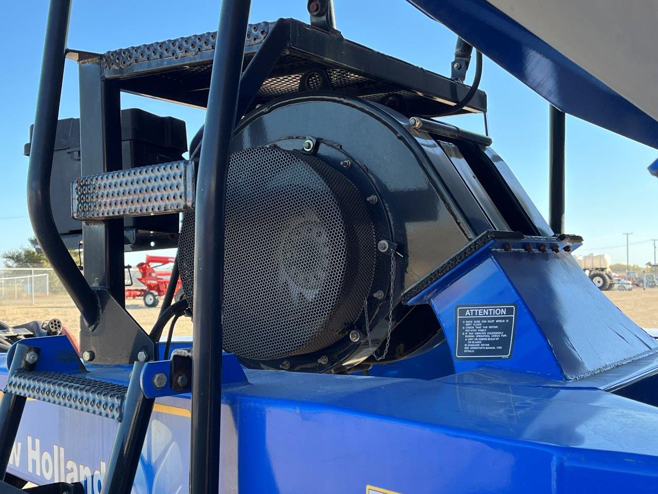 2015 New Holland P1060 Air Tank/Cart