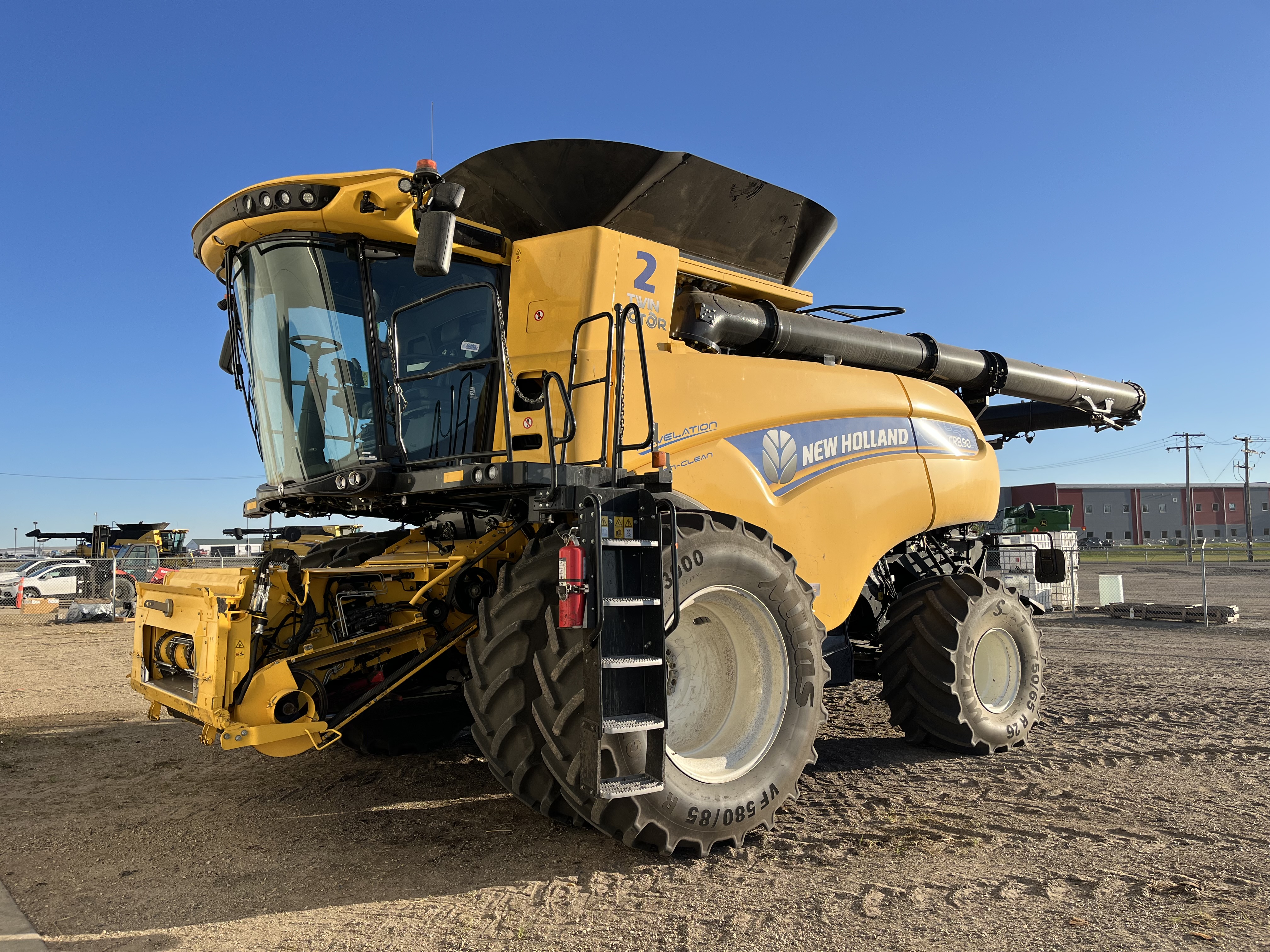 2021 New Holland CR8.90 Combine