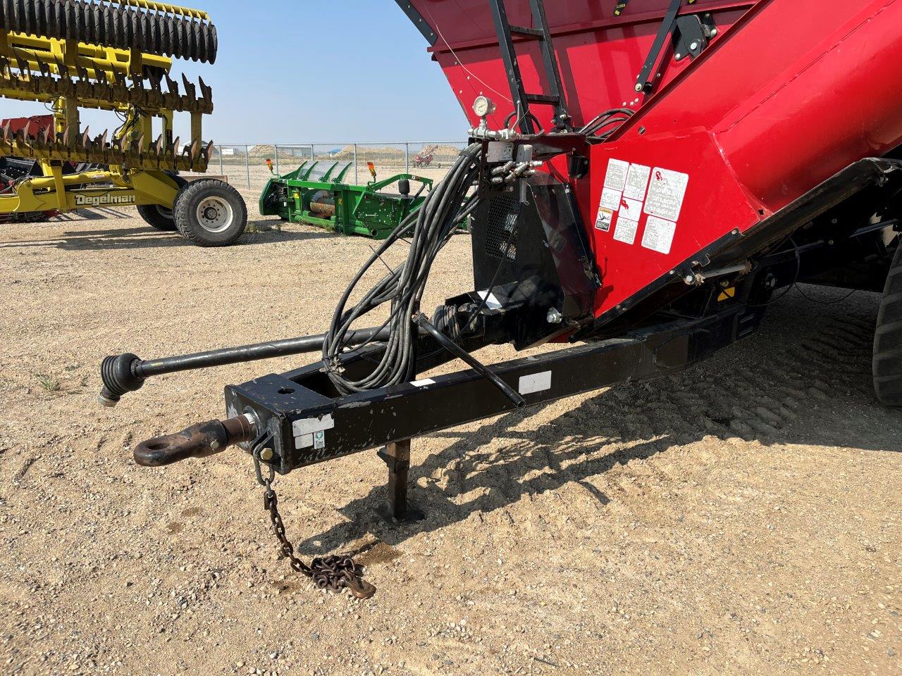 2014 Elmers HM1150 Grain Cart