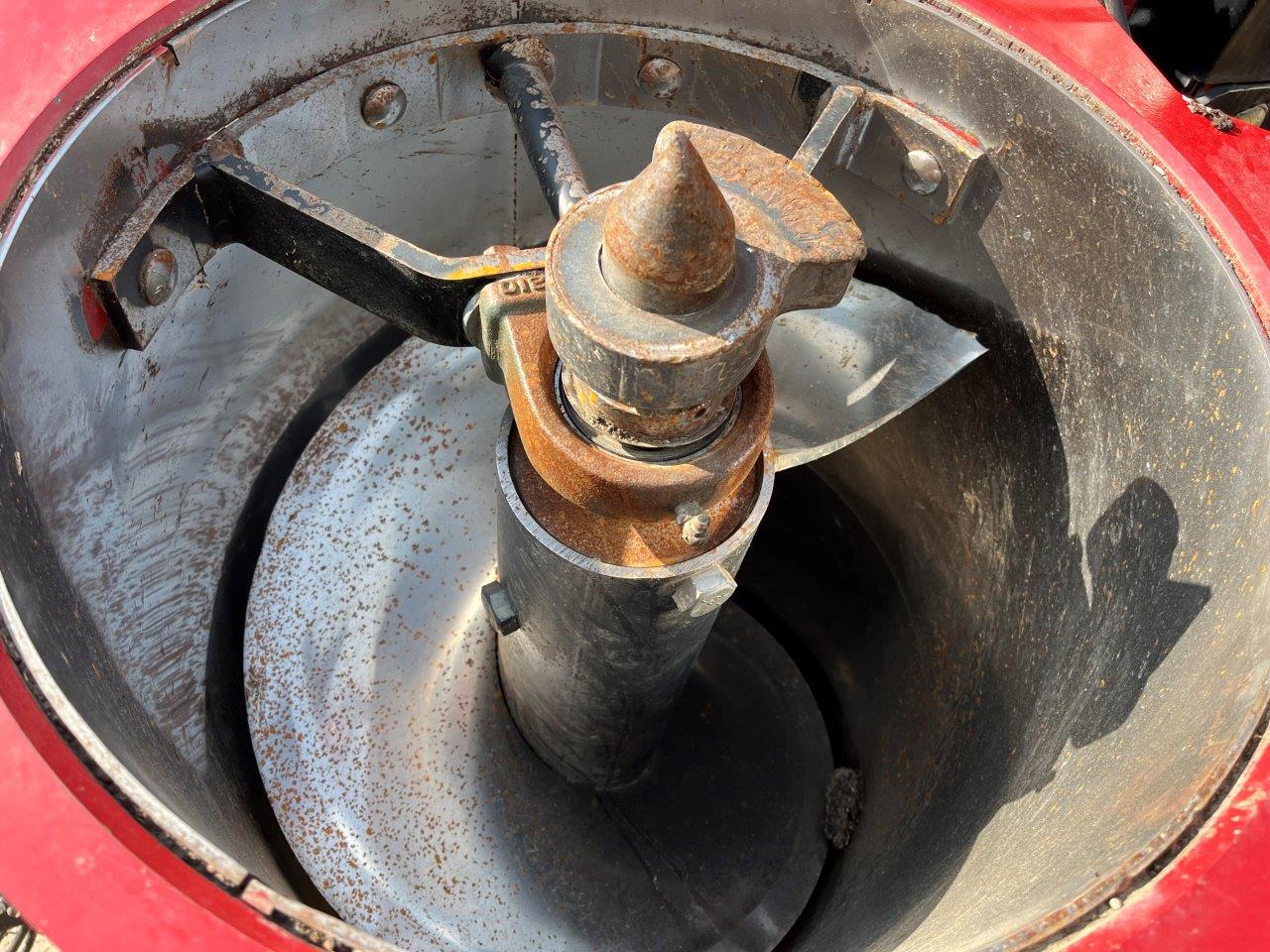 2014 Elmers HM1150 Grain Cart