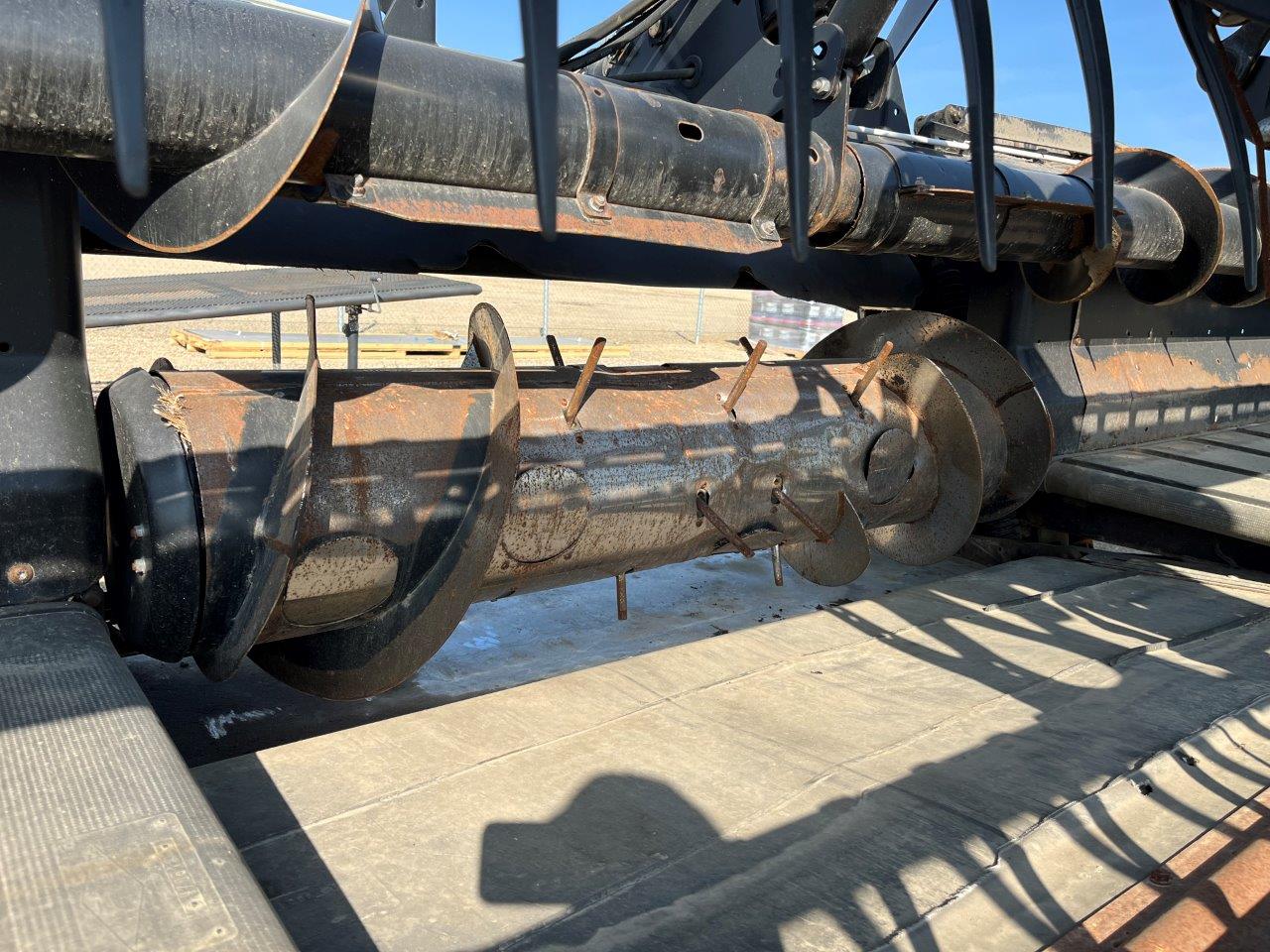 2016 MacDon FD75-40 DK CNH-6 Header Draper Flex