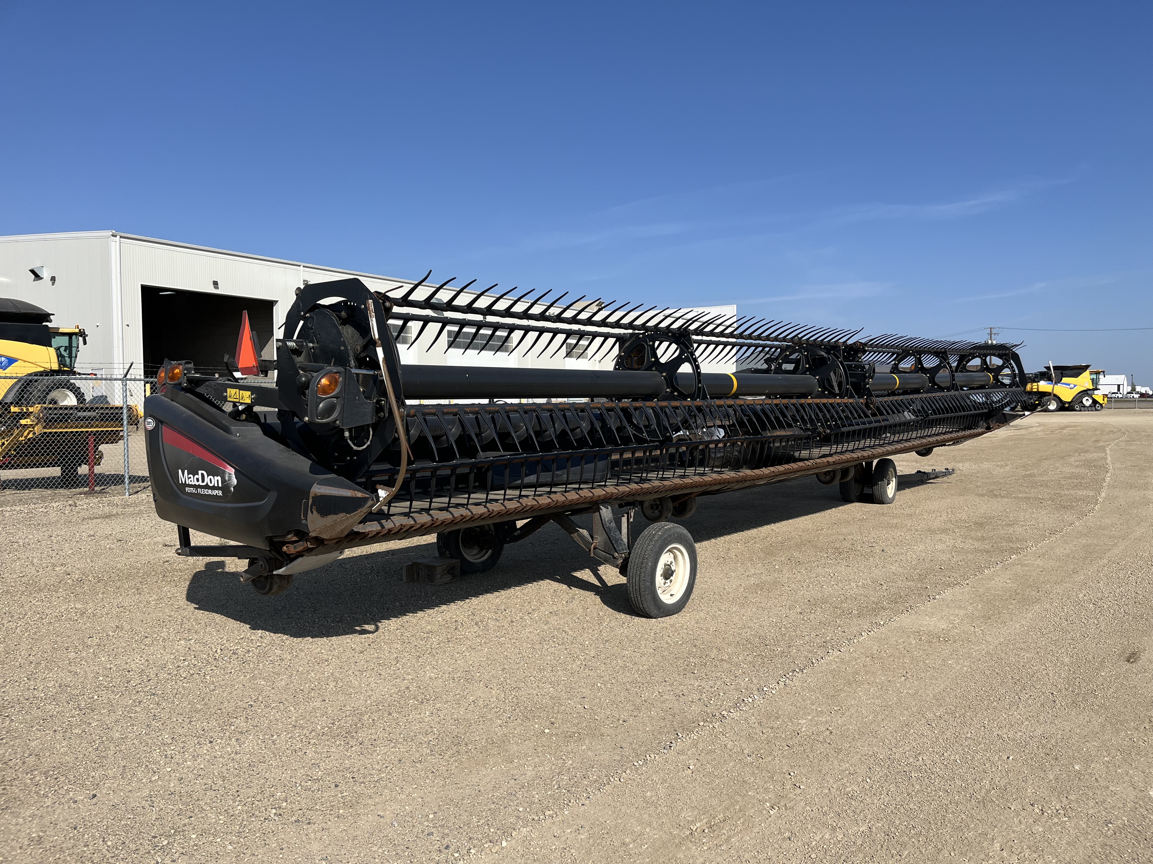 2016 MacDon FD75-40 DK CNH-6 Header Draper Flex