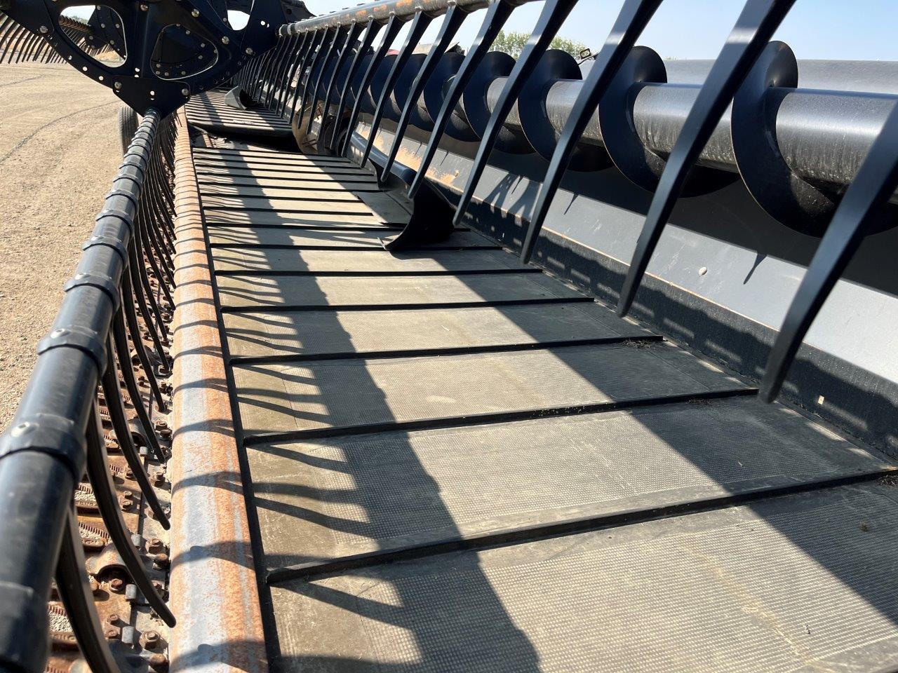 2016 MacDon FD75-40 DK CNH-6 Header Draper Flex