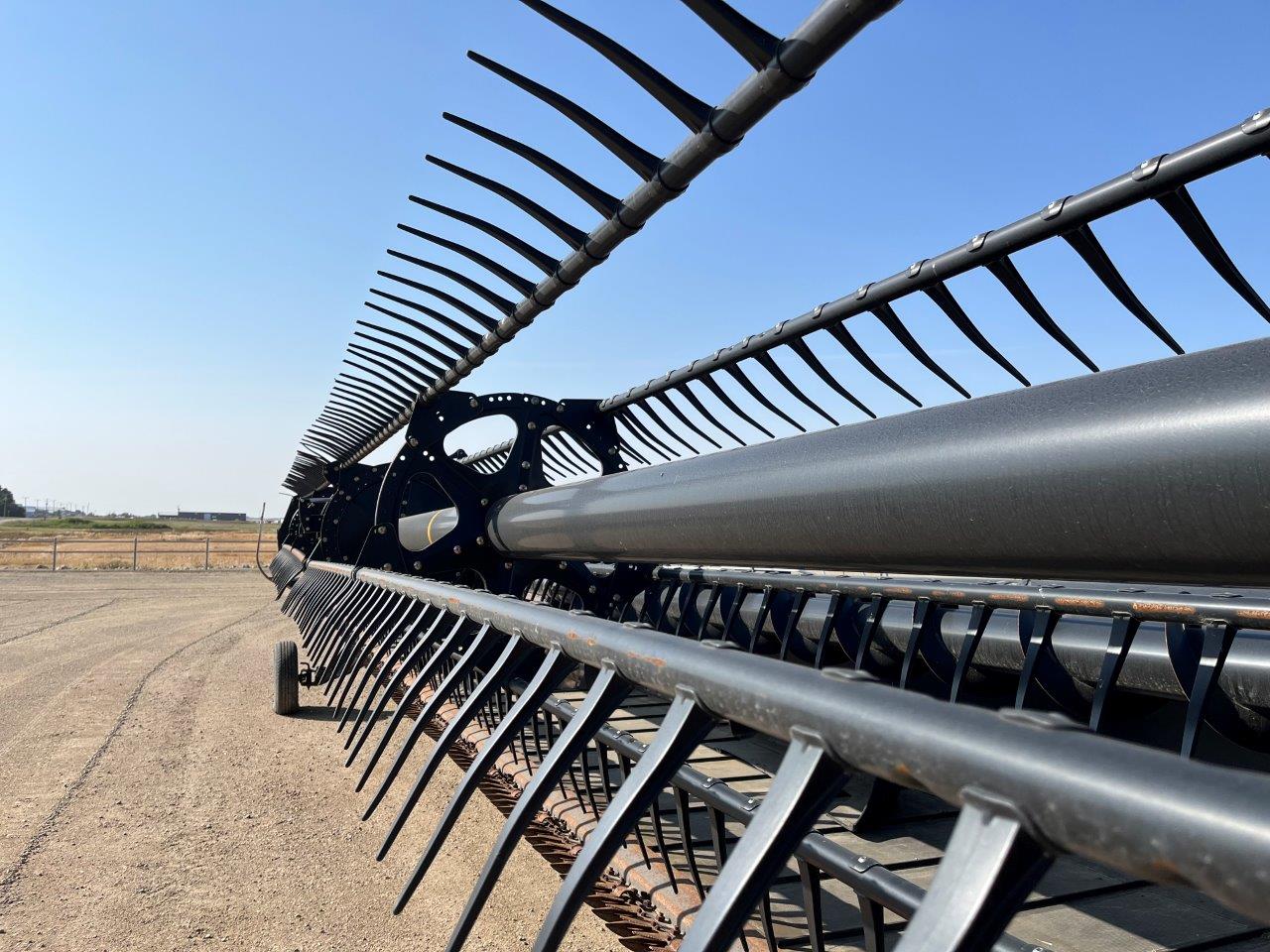 2016 MacDon FD75-40 DK CNH-6 Header Draper Flex