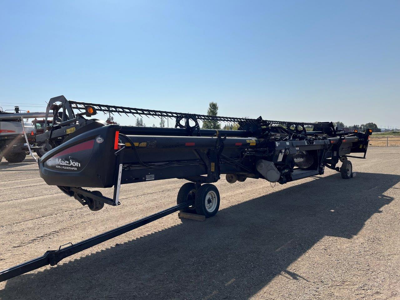 2016 MacDon FD75-40 DK CNH-6 Header Draper Flex