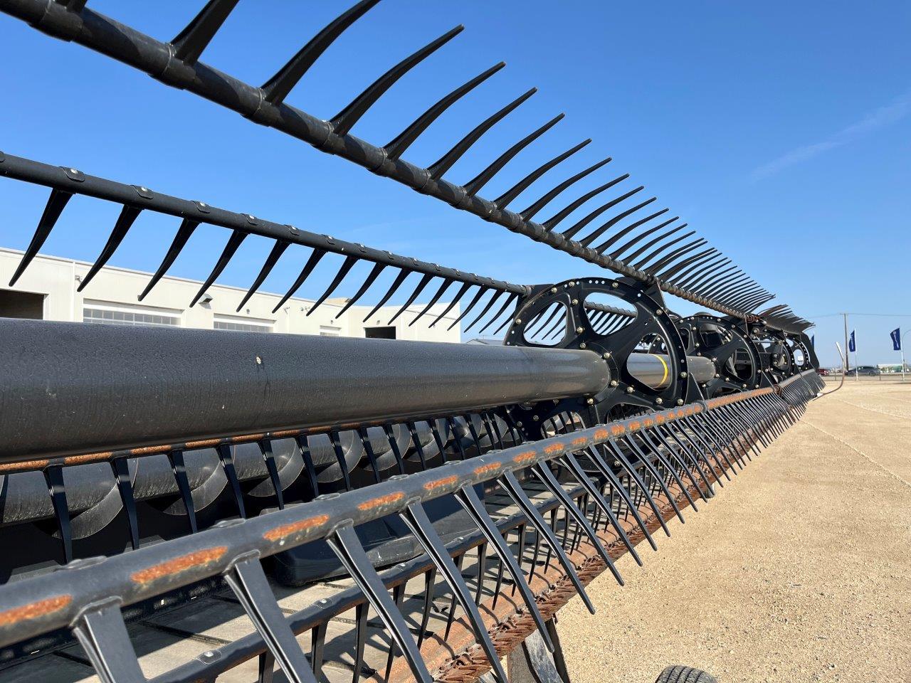 2016 MacDon FD75-40 DK CNH-6 Header Draper Flex