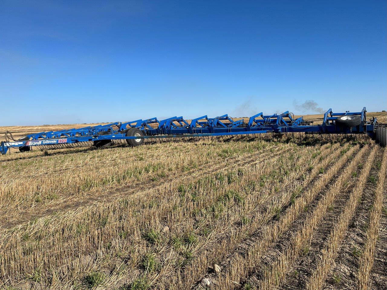 2013 Brandt Contour Commander 8200 - 82' Harrow Heavy