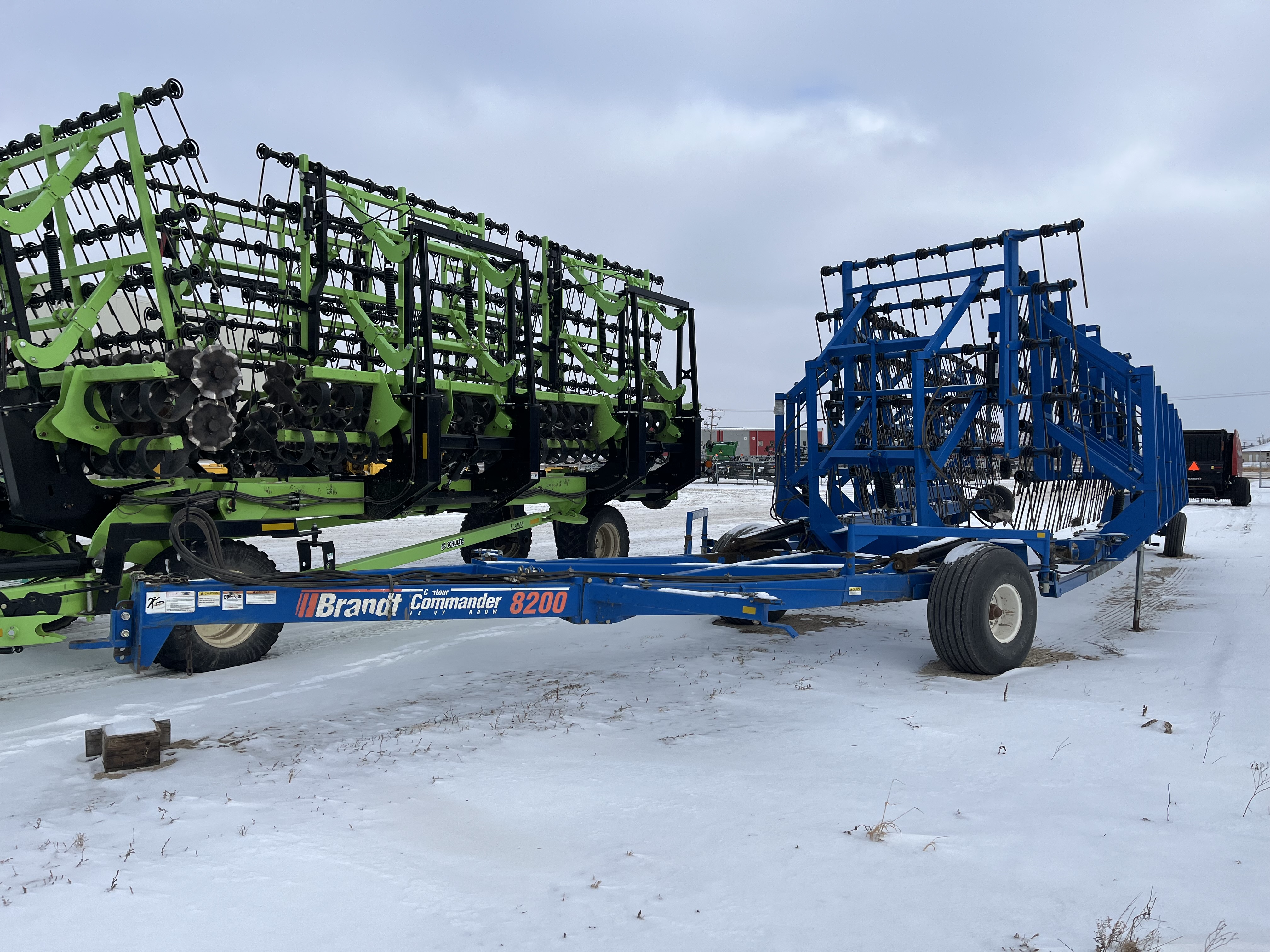 2013 Brandt Contour Commander 8200 - 82' Harrow Heavy