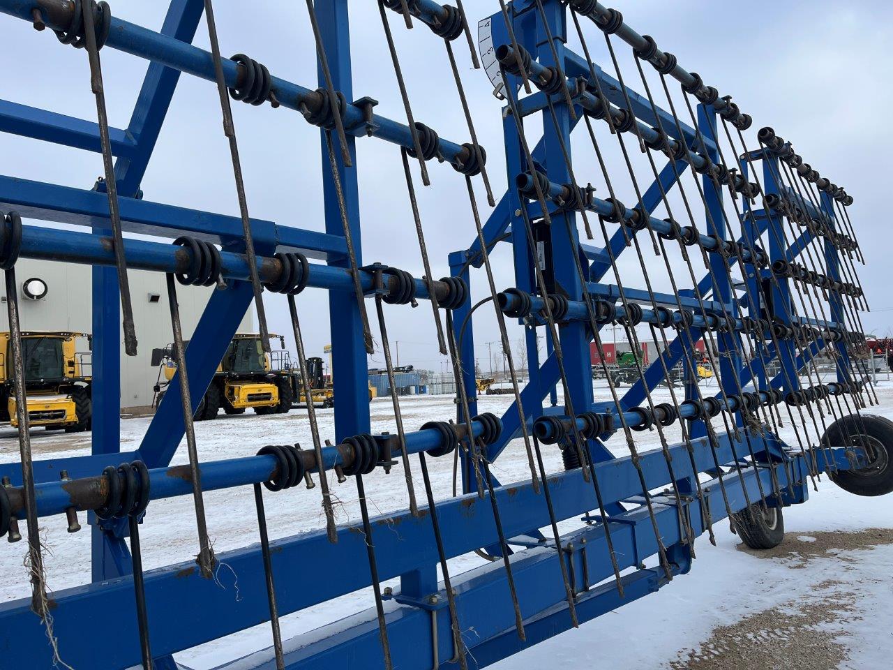 2013 Brandt Contour Commander 8200 - 82' Harrow Heavy