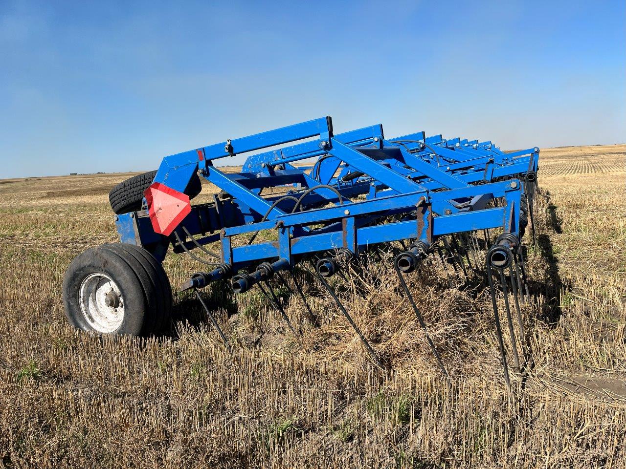2013 Brandt Contour Commander 8200 - 82' Harrow Heavy