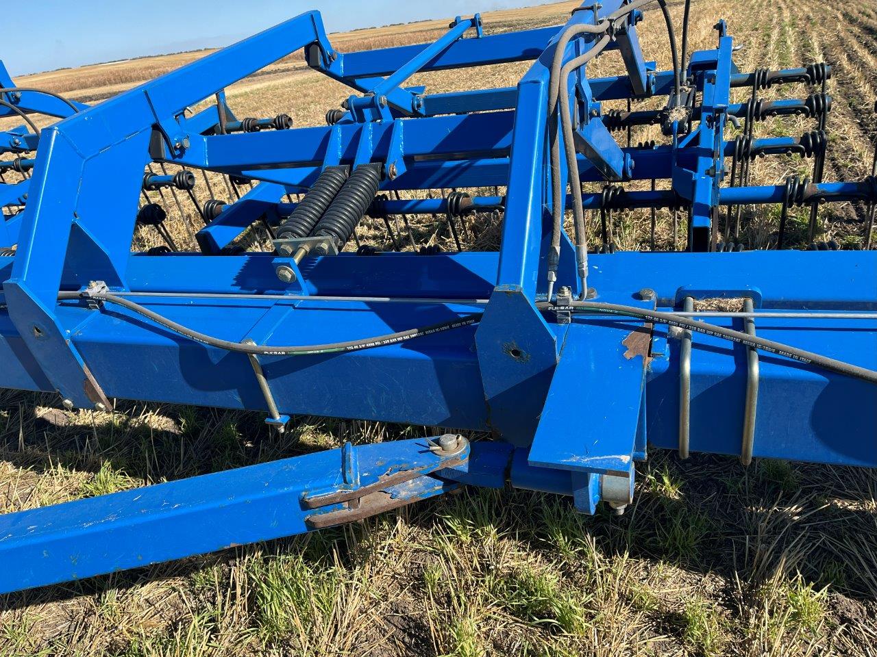 2013 Brandt Contour Commander 8200 - 82' Harrow Heavy