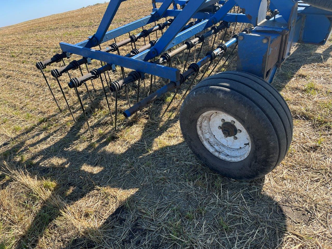 2013 Brandt Contour Commander 8200 - 82' Harrow Heavy