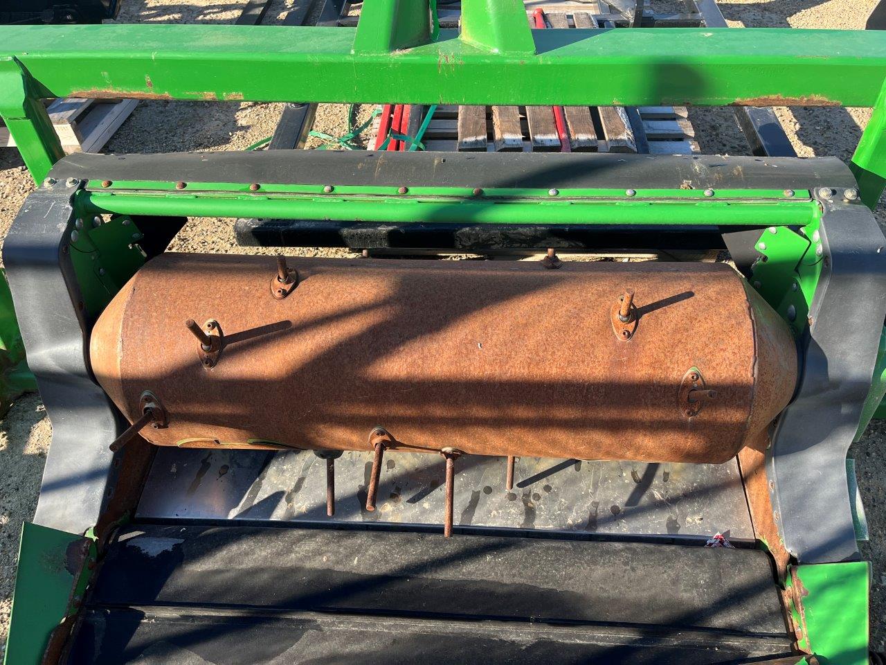 John Deere 600D Combine Header Adapter Header Attachment