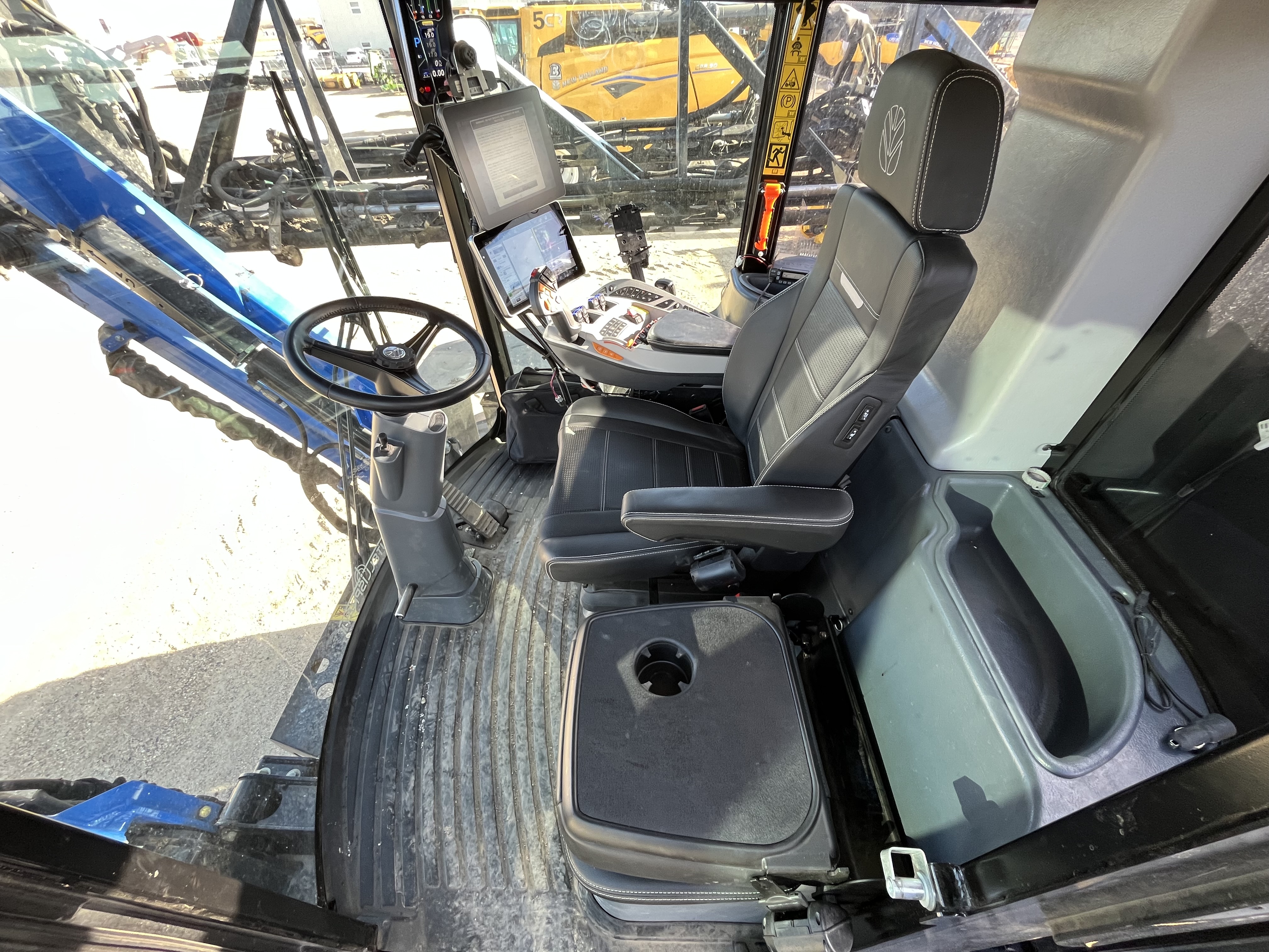 2024 New Holland SP.370F Sprayer/High Clearance