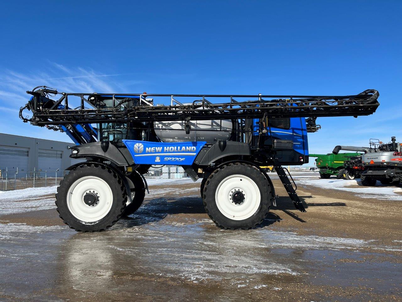 2024 New Holland SP.370F Sprayer/High Clearance