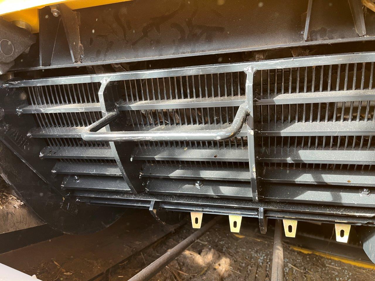 2025 New Holland CR8.90 Combine