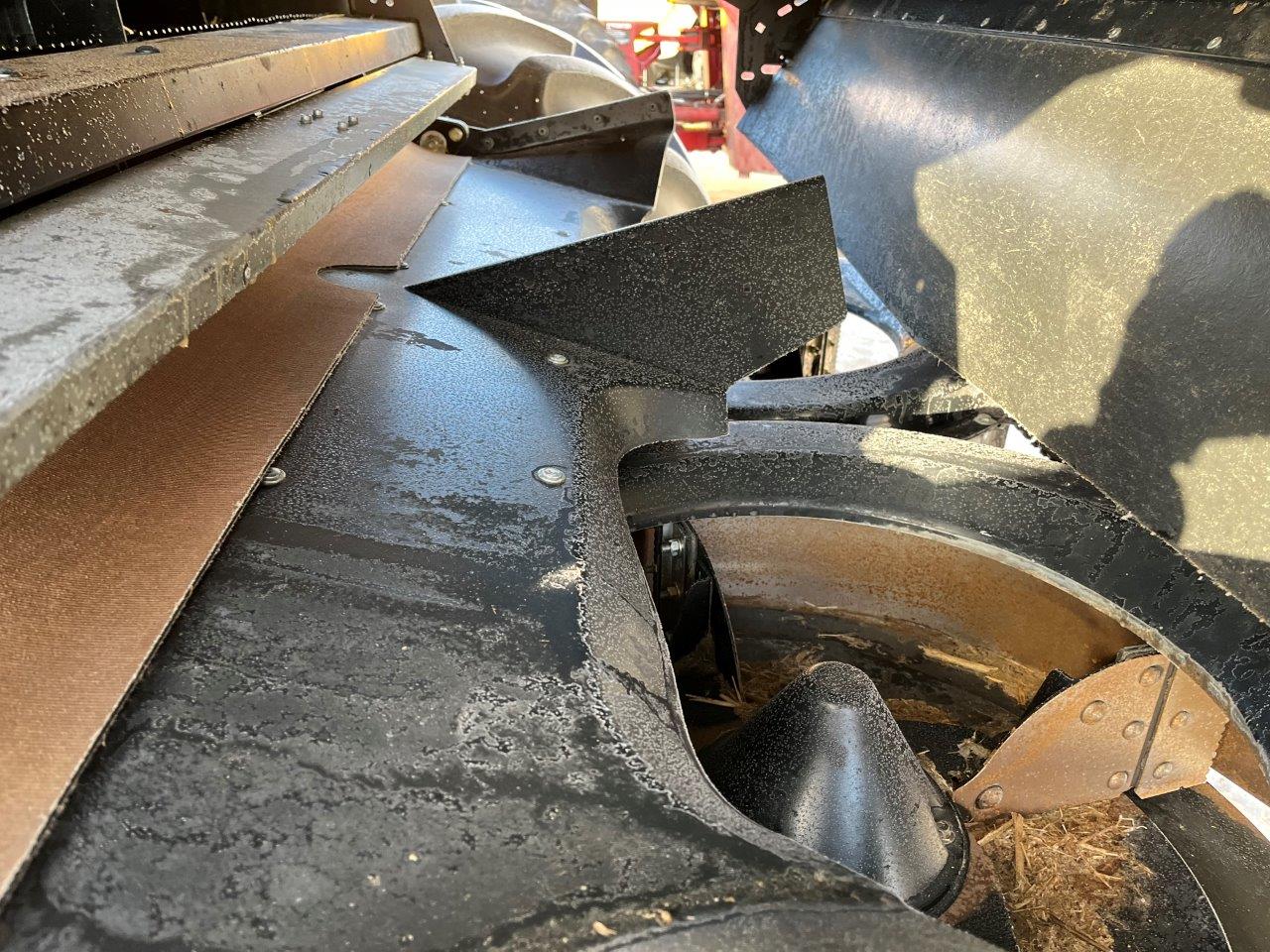 2025 New Holland CR8.90 Combine