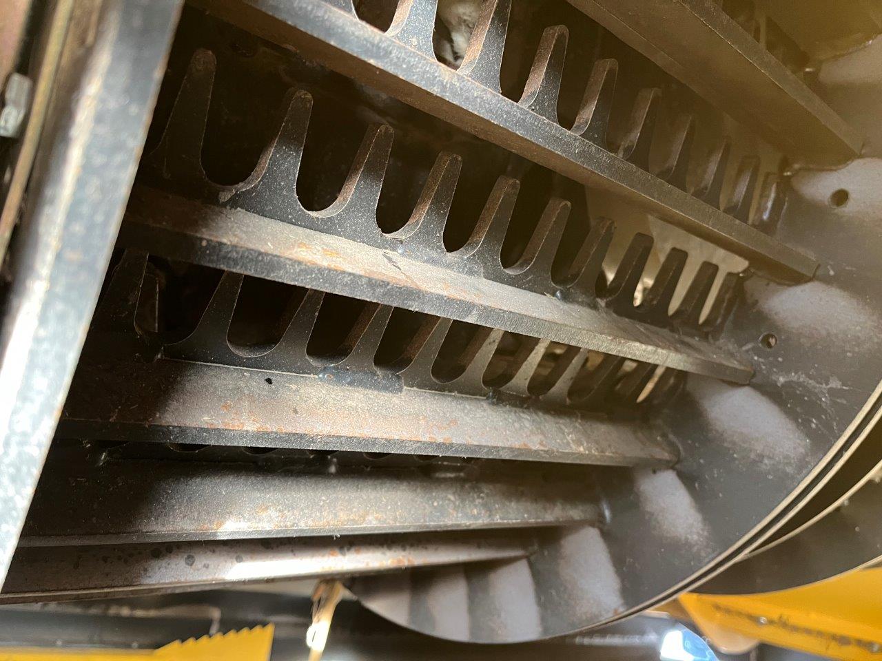 2025 New Holland CR8.90 Combine