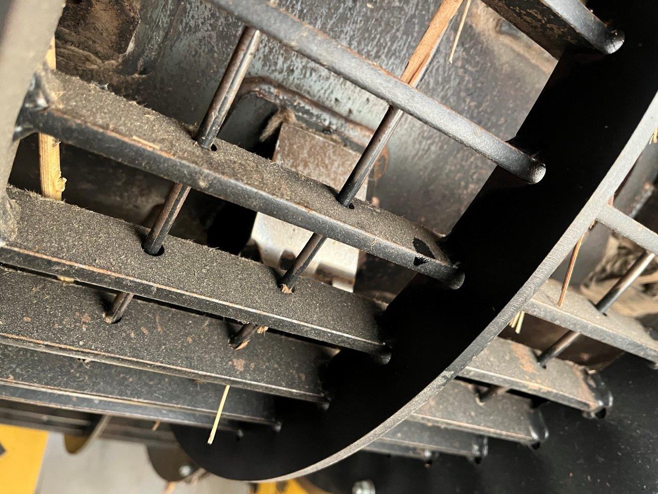 2025 New Holland CR8.90 Combine