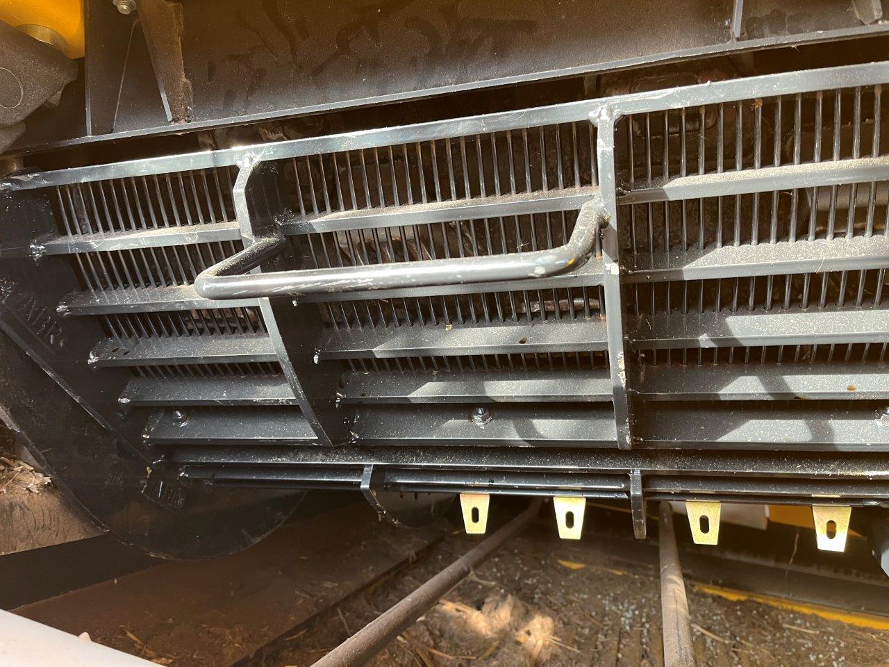 2025 New Holland CR8.90 Combine