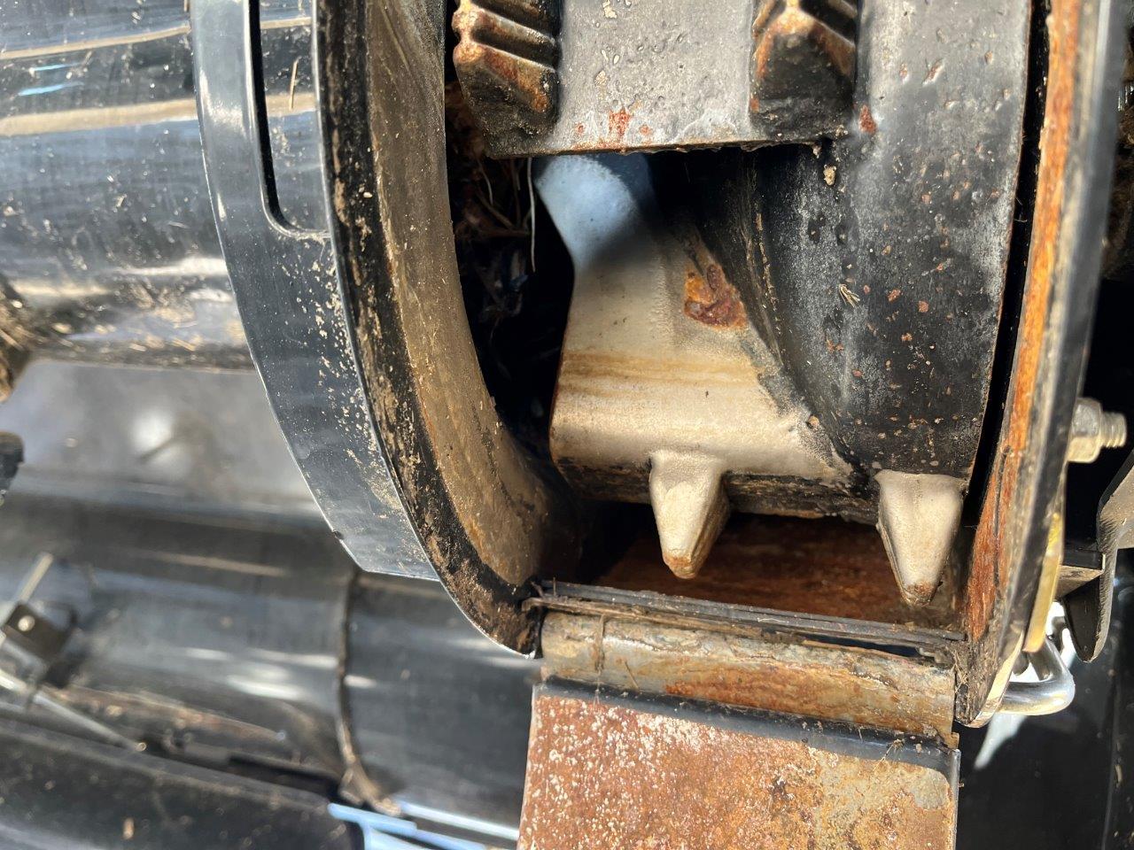 2025 New Holland CR8.90 Combine