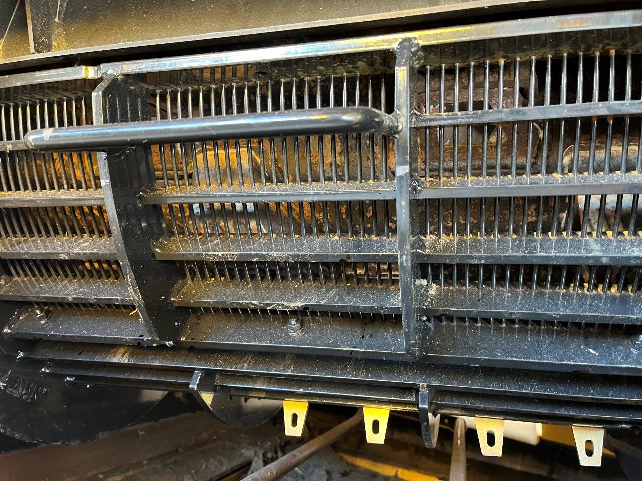 2025 New Holland CR8.90 Combine