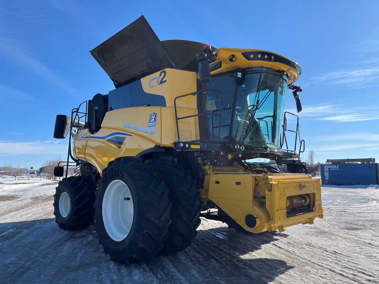 2025 New Holland CR8.90 Combine