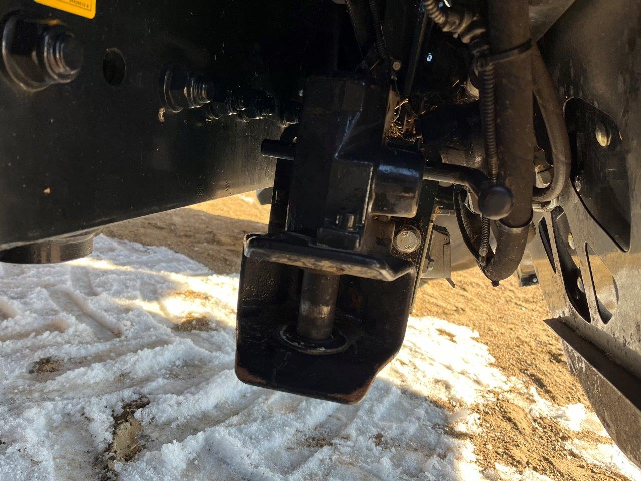 2025 New Holland CR8.90 Combine