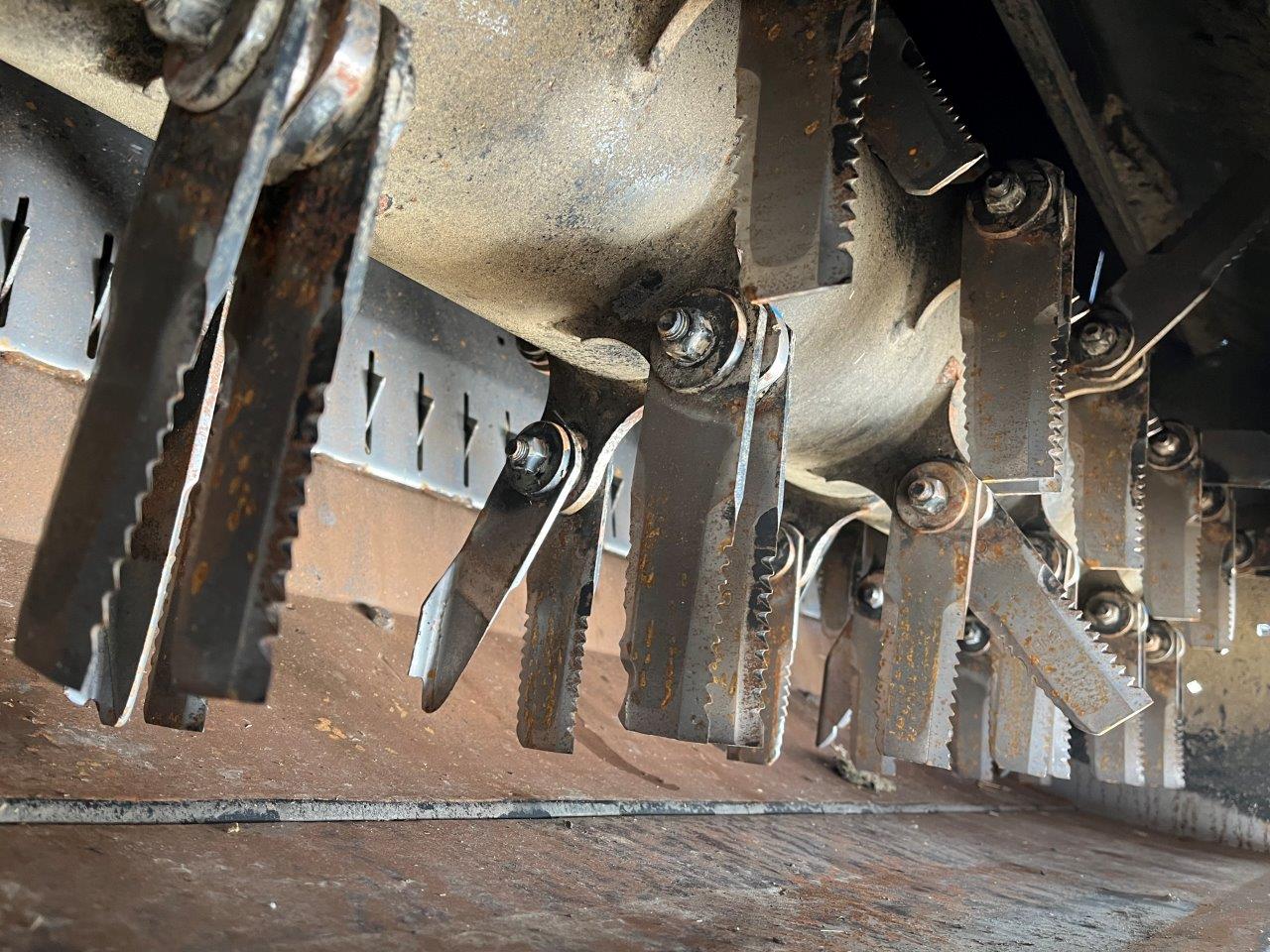 2025 New Holland CR8.90 Combine