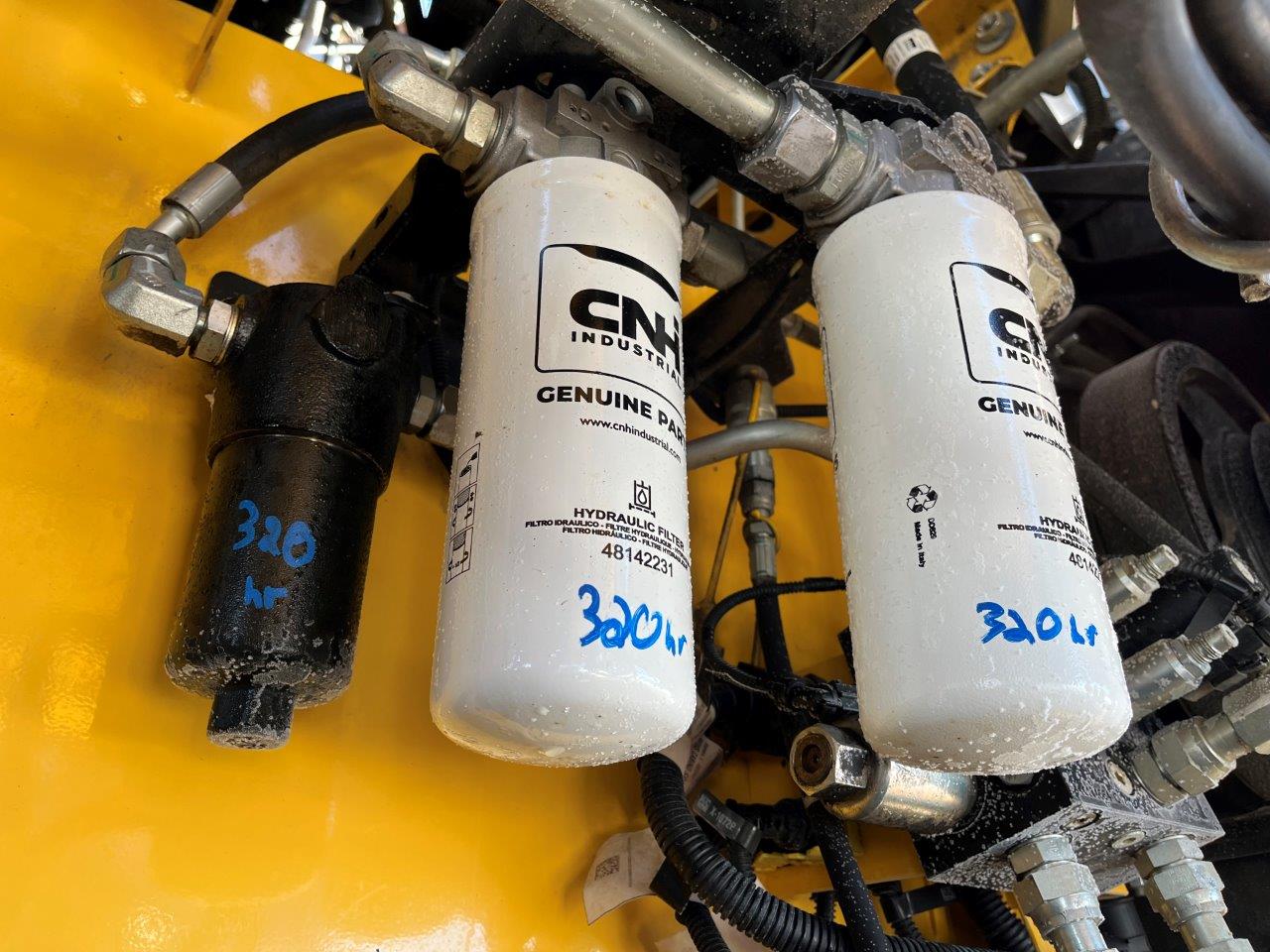 2025 New Holland CR8.90 Combine