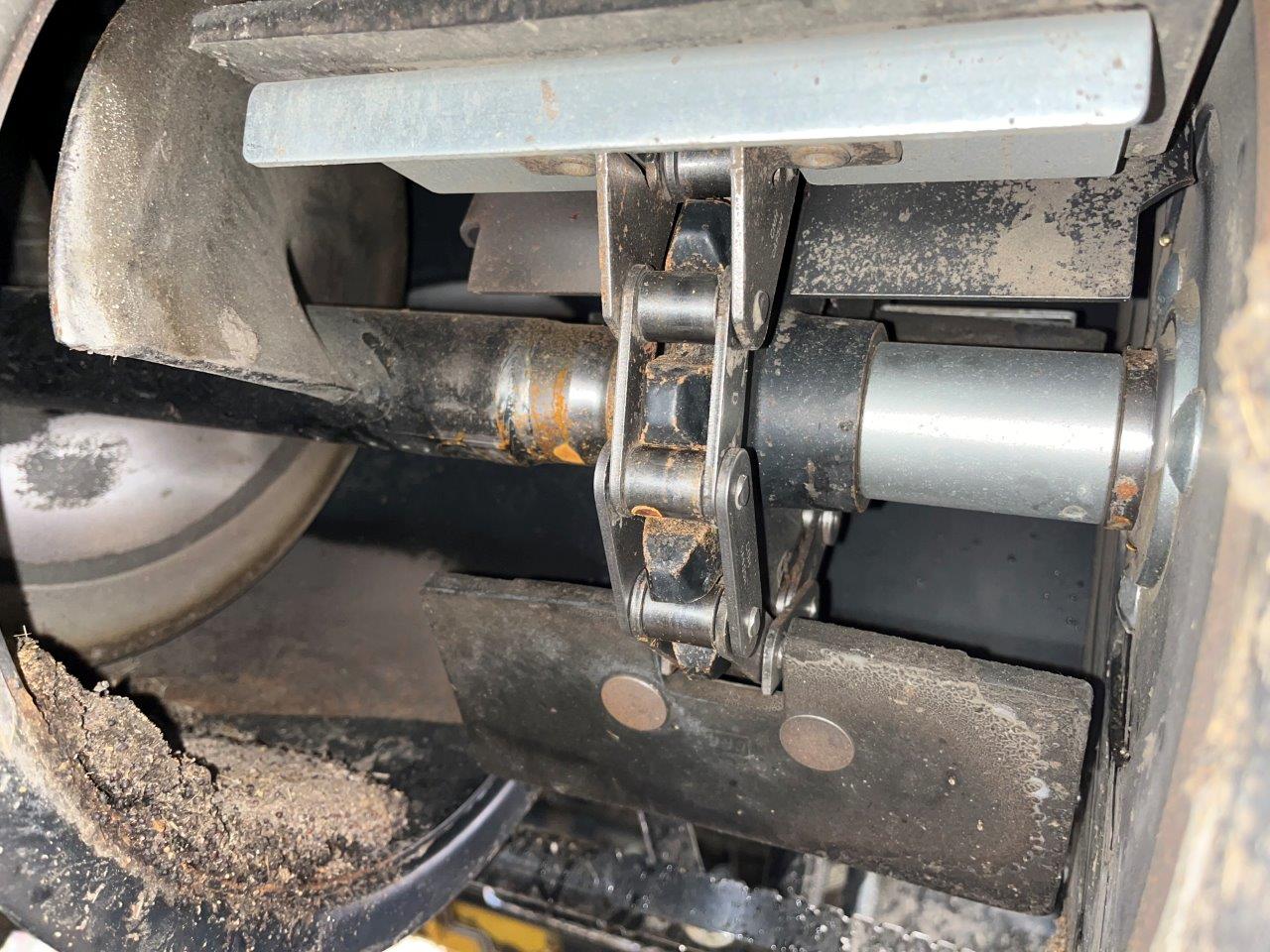 2025 New Holland CR8.90 Combine