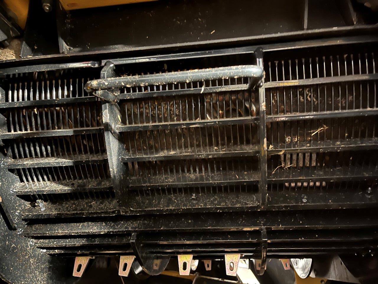 2025 New Holland CR8.90 Combine