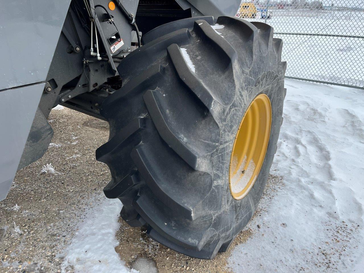 2012 CLAAS Lexion 740 Combine