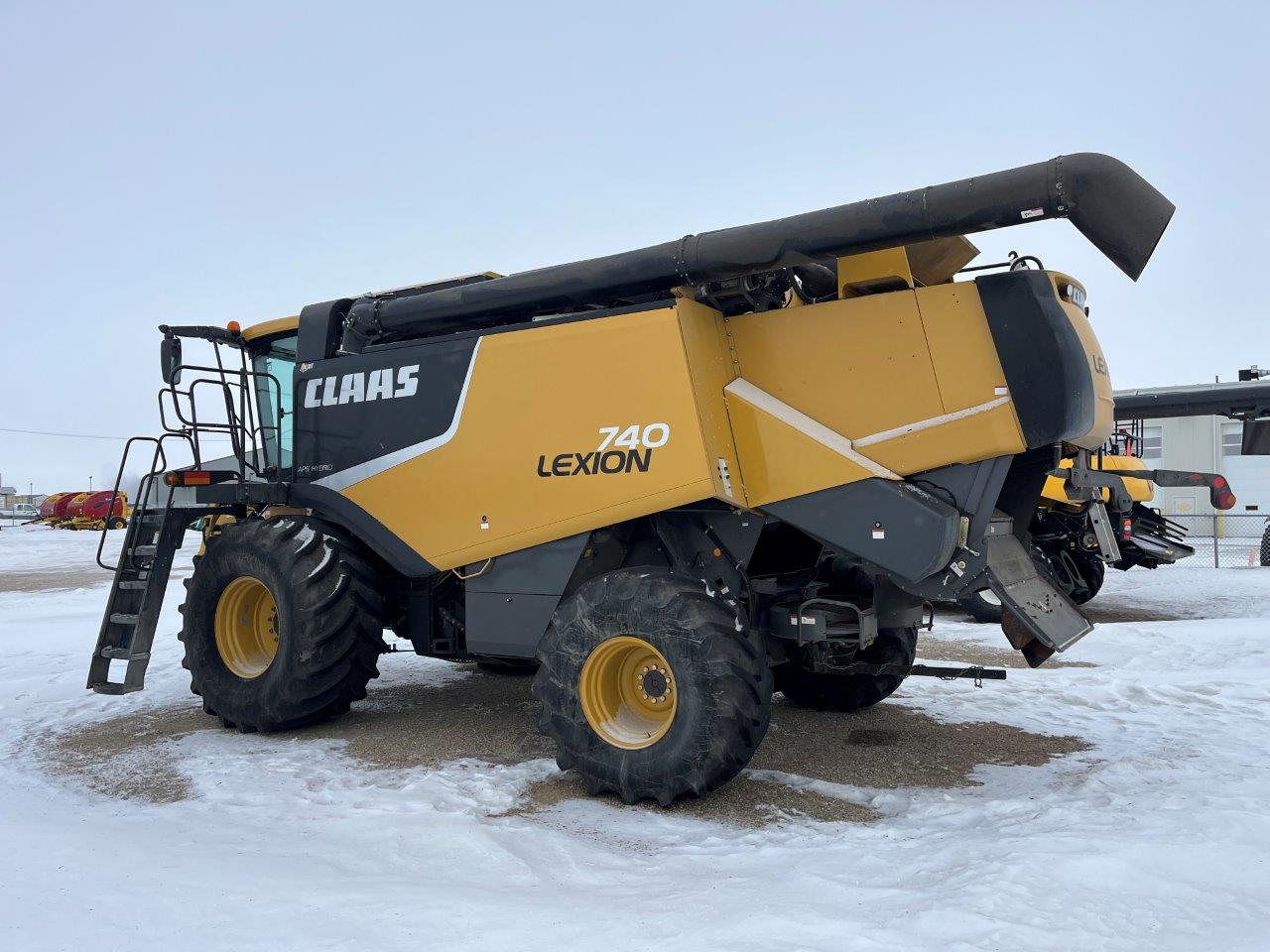 2012 CLAAS Lexion 740 Combine