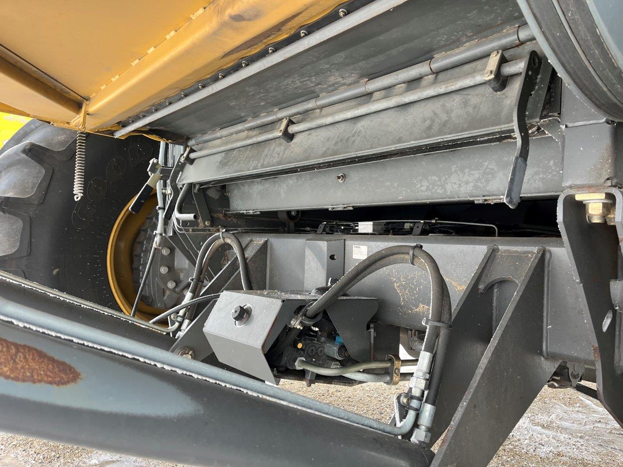 2012 CLAAS Lexion 740 Combine