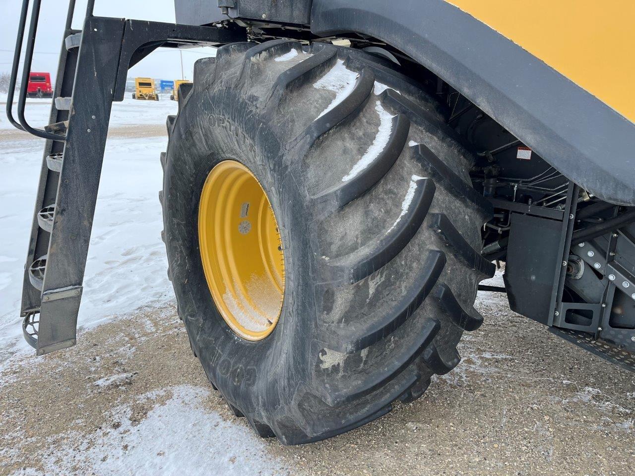 2012 CLAAS Lexion 740 Combine