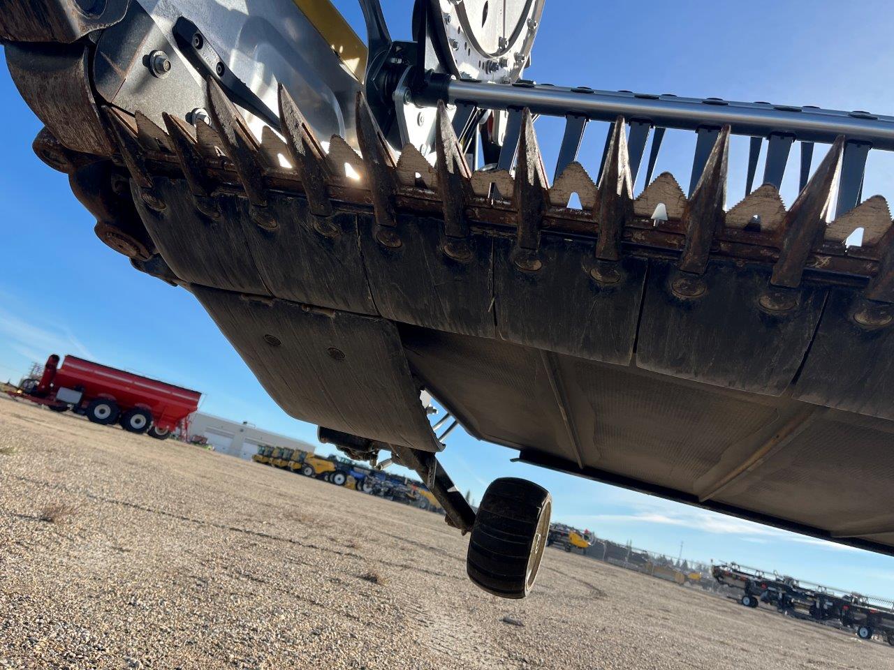 2025 MacDon FD245 CNH-21 Header Draper Flex